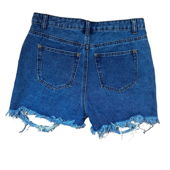 Boohoo Blue High Rise High Waist Graduated Distressed Mom Shorts - Picture 3 of 6